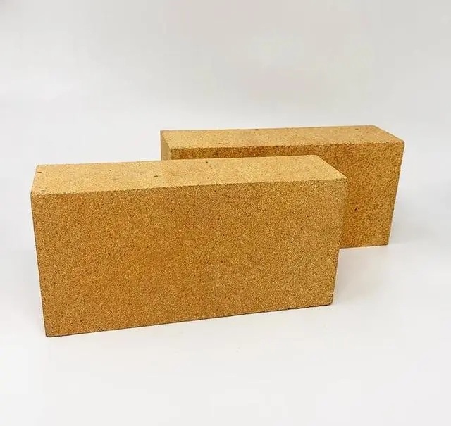 昌吉耐火砖与轻质保温砖有什么区别？